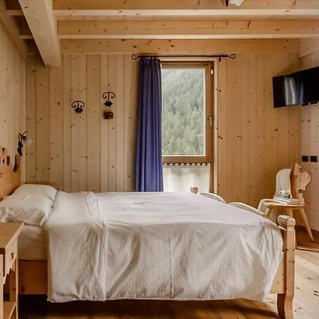 Val Di Hotel Rabbi