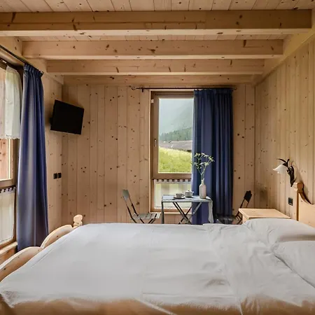 Val Di Hotel *